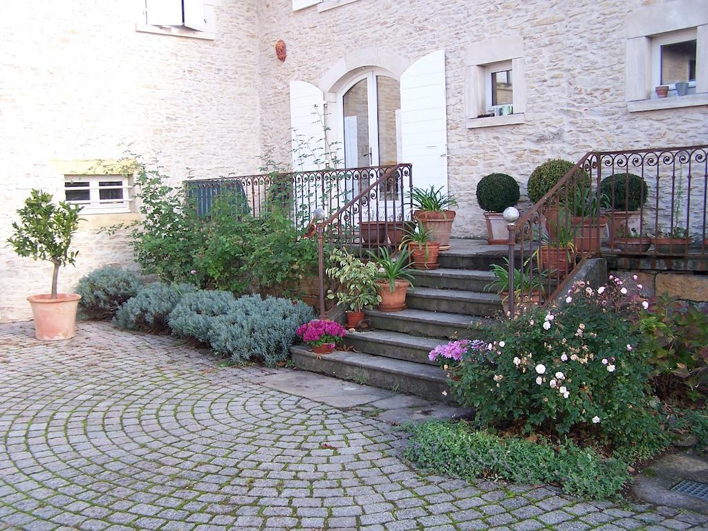Penzion Clos De Pomeir Pommiers  Exteriér fotografie